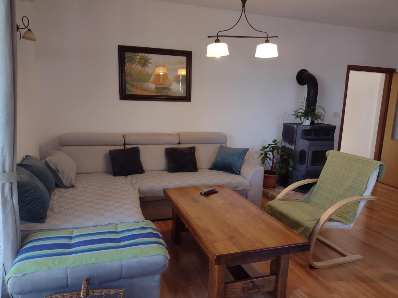 Spacious Apartment With Parking&Garden Marcana Luaran gambar