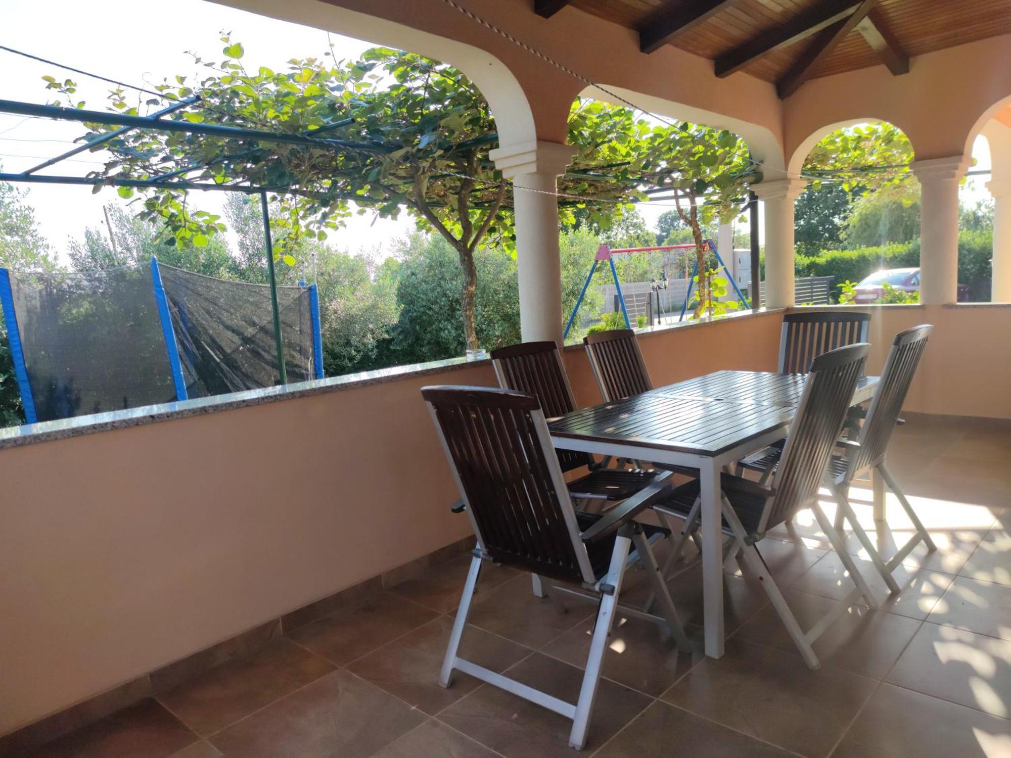 Spacious Apartment With Parking&Garden Marcana Bilik gambar